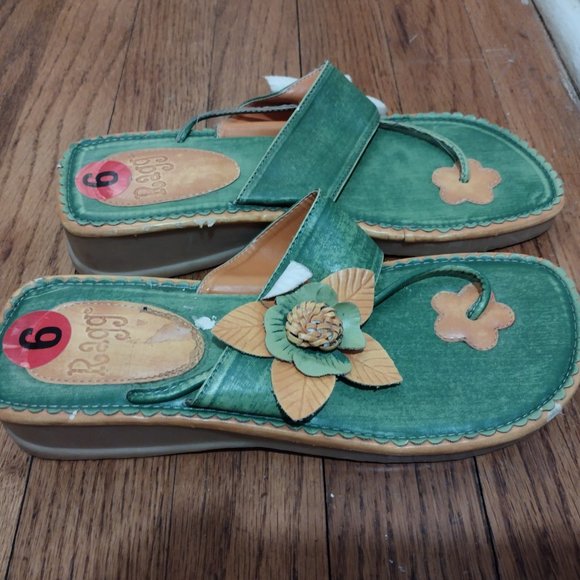 VINTAGE Ragg Flower Wedges Sz 9 - Picture 6 of 6